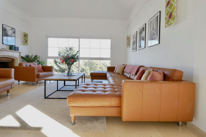 Image No.56-6 Bed Property for sale