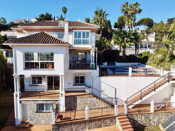 Image No.59-6 Bed Property for sale