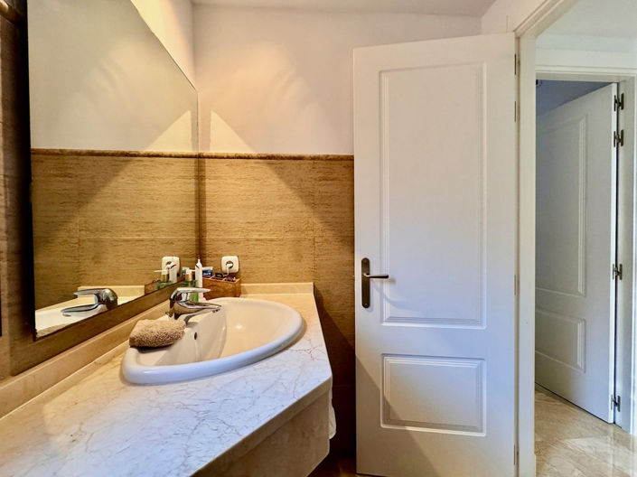 Image No.17-Propriété de 2 chambres à vendre à Calahonda