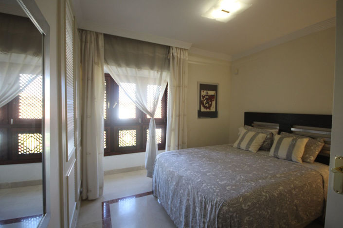 Image No.29-3 Bed Property for sale