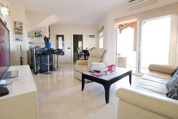 Image No.16-2 Bed Property for sale