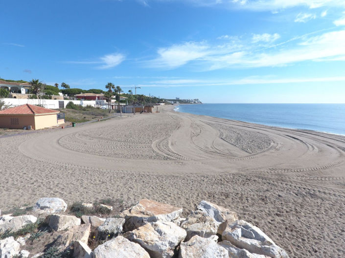 Image No.22-2 Bed Property for sale