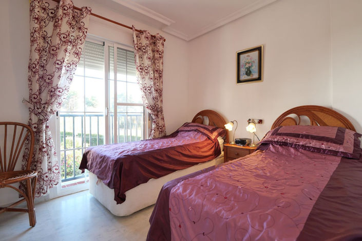 Image No.14-2 Bed Property for sale