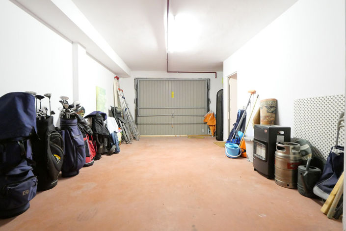 Image No.18-2 Bed Property for sale