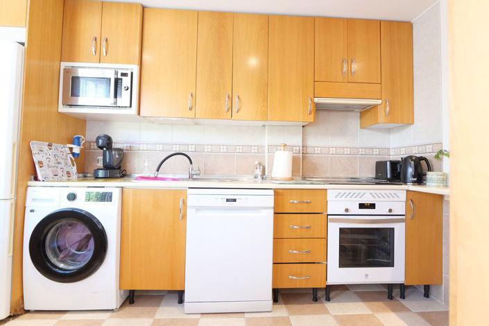 Image No.19-2 Bed Property for sale