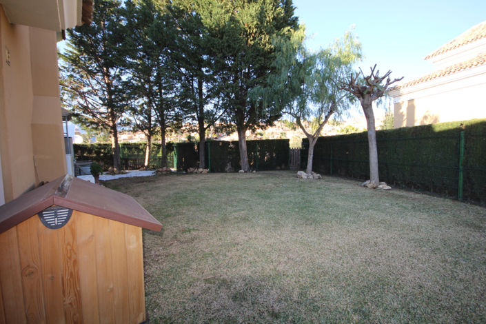 Image No.17-3 Bed Property for sale