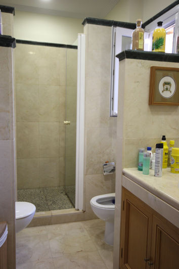 Image No.8-3 Bed Property for sale