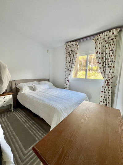 Image No.17-2 Bed Property for sale