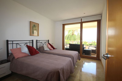 12-53013098fcab6c38b1379cd33298e050