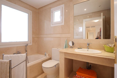 11-20939a0134ad724a8cb2a801094d15a4