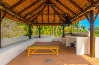 13-5fd73dea700db77384c091ca9818b1a9