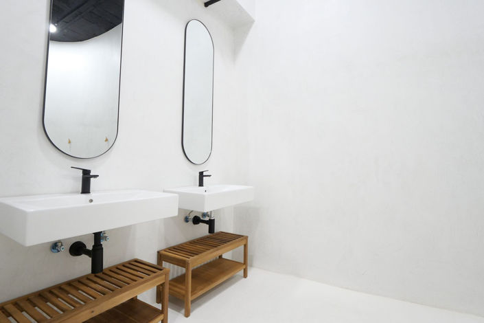 Image No.18-2 Bed Property for sale