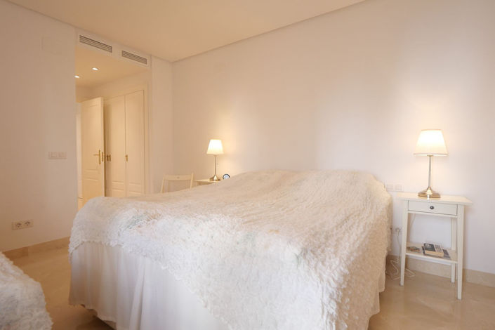 Image No.9-2 Bed Property for sale