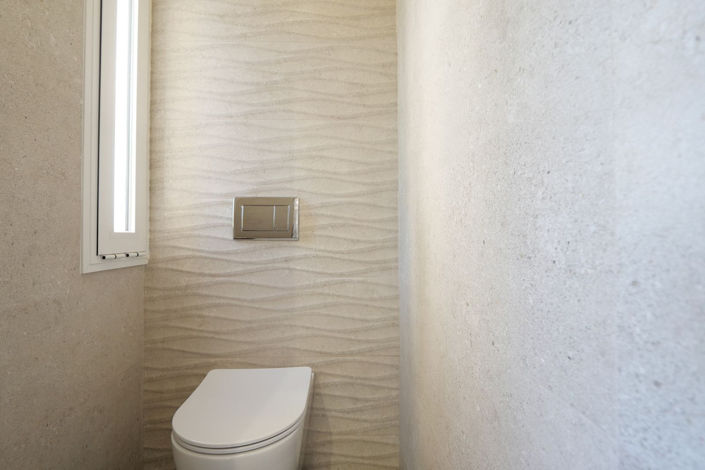 Image No.10-2 Bed Property for sale