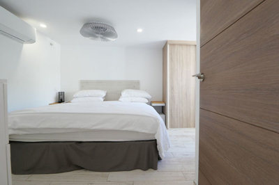 13-5fd73dea700db77384c091ca9818b1a9