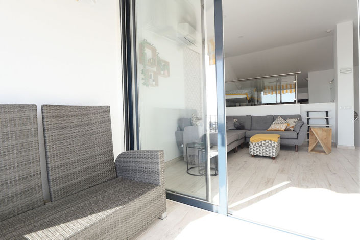 Image No.21-2 Bed Property for sale