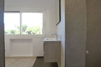 8-e64a9055bba3e77ac8aca3b893cdf826