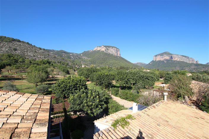 Image No.12-6 Bed Chalet for sale