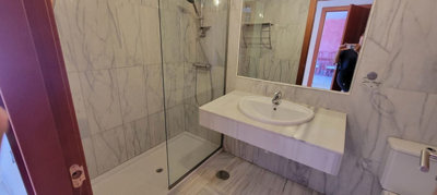 11-20939a0134ad724a8cb2a801094d15a4