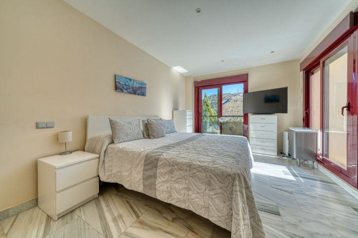 Image No.14-5 Bed Villa for sale