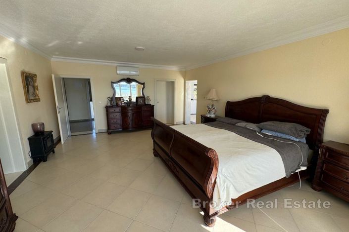 Image No.12-Villa de 5 chambres à vendre à Rogoznica