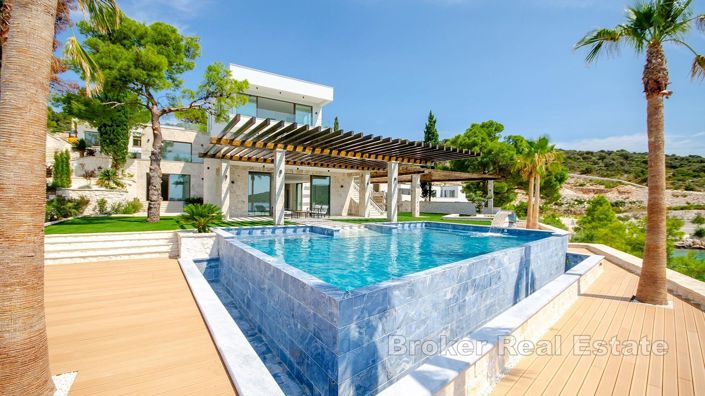 Image No.18-Villa de 4 chambres à vendre à Rogoznica