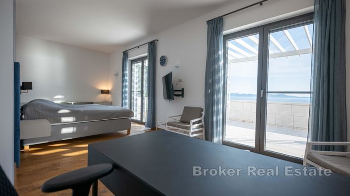 Image No.11-6 Bed Villa for sale