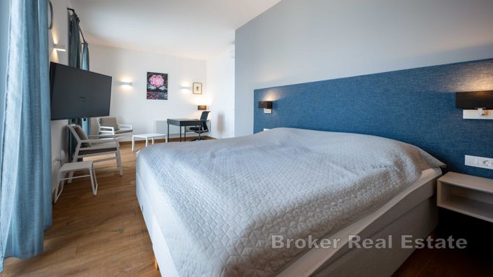 Image No.19-6 Bed Villa for sale