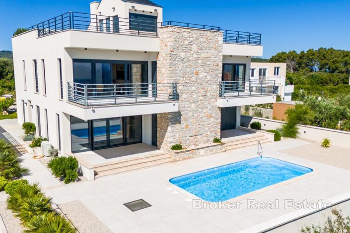 Image No.2-Villa de 8 chambres à vendre à Šolta