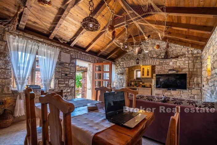 Image No.2-Villa de 12 chambres à vendre à Posedarje