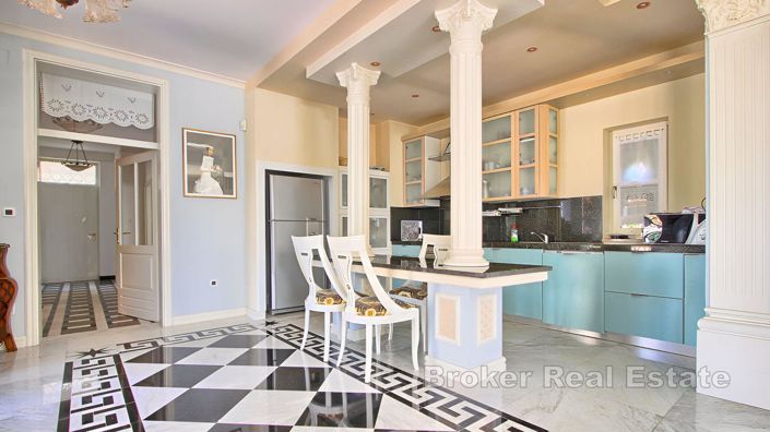 Image No.11-Villa de 8 chambres à vendre à Porec