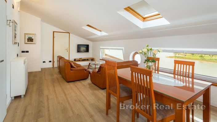 Image No.17-12 Bed Villa for sale