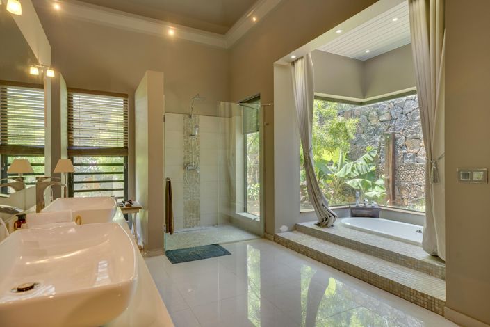 Image No.9-4 Bed Villa for sale