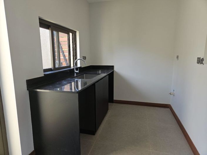 Image No.20-3 Bed Villa for sale