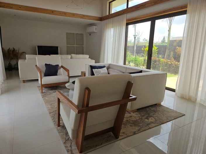 Image No.8-3 Bed Villa for sale