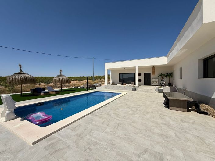 Image No.31-3 Bed Villa for sale