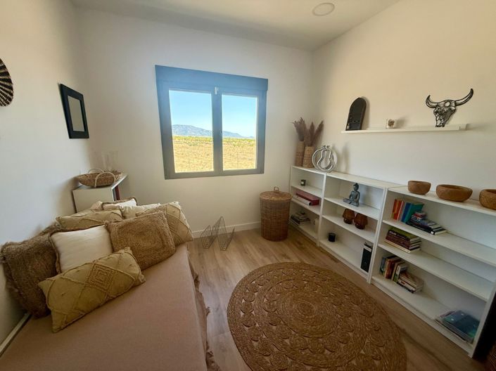 Image No.9-3 Bed Villa for sale