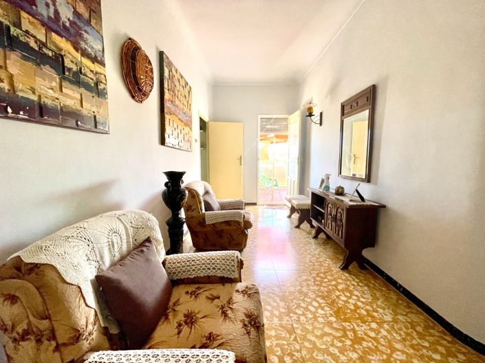 Image No.27-4 Bed Townhouse for sale