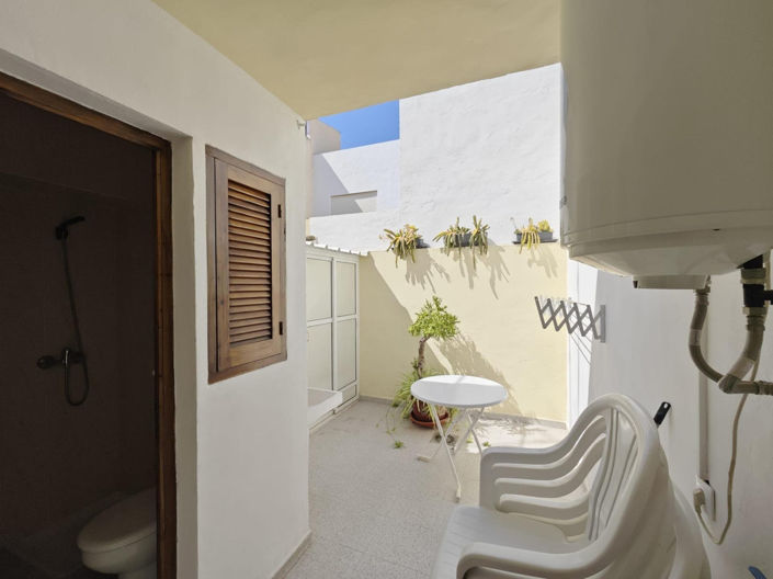 Image No.16-2 Bed Villa for sale