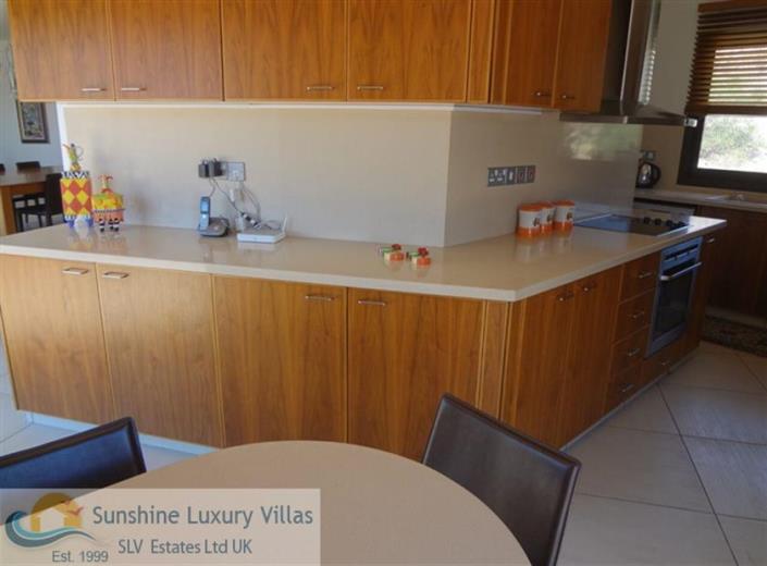 Image No.7-Villa de 4 chambres à vendre à Pissouri