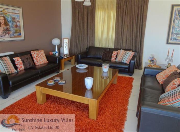 Image No.9-Villa de 4 chambres à vendre à Pissouri