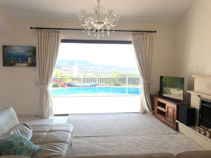 Image No.10-Maison / Villa de 4 chambres à vendre à Peyia