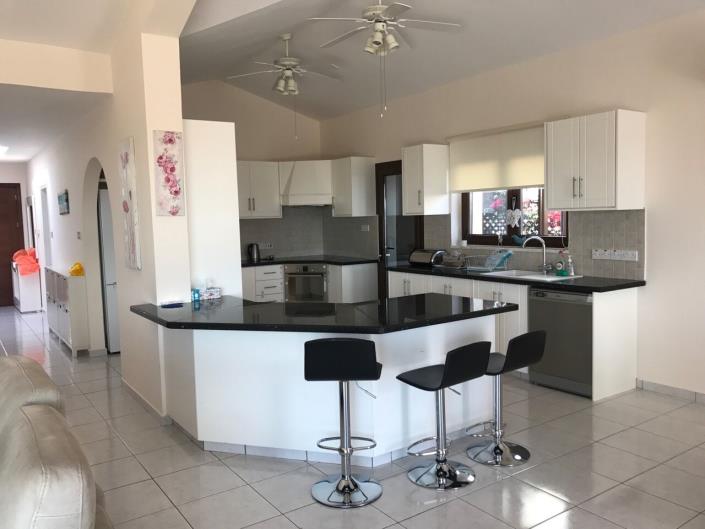 Image No.7-Maison / Villa de 4 chambres à vendre à Peyia