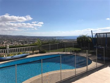 Maison / Villa de 4 chambres à vendre à Peyia