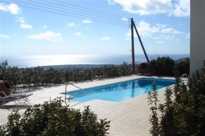 Maison / Villa de 4 chambres à vendre à Peyia