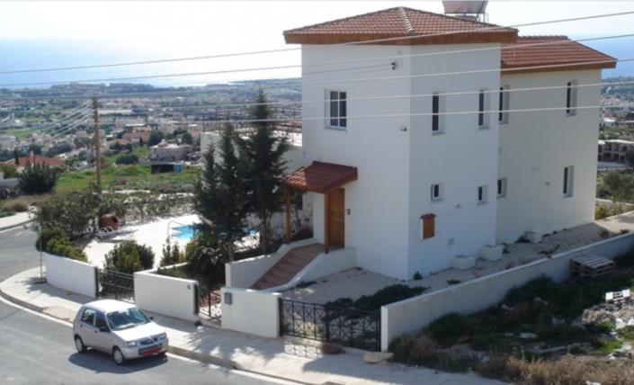 Image No.2-Maison / Villa de 4 chambres à vendre à Peyia