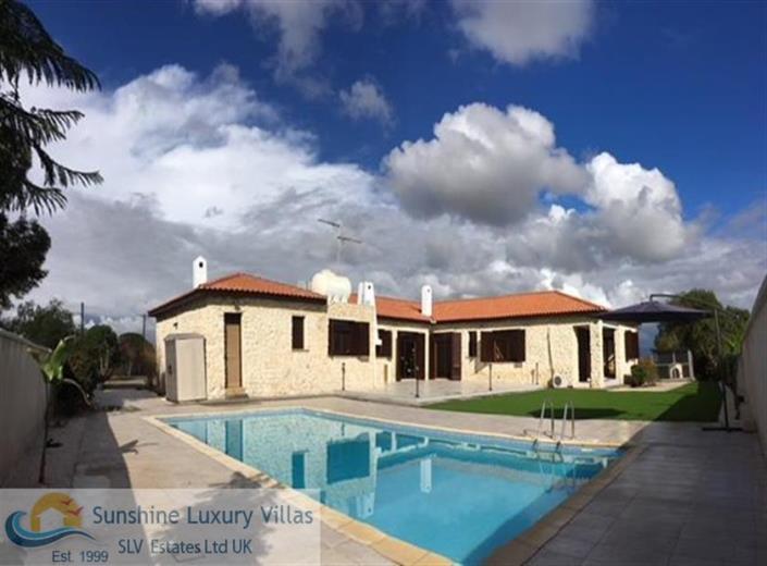 Image No.2-Maison / Villa de 4 chambres à vendre à Latsia