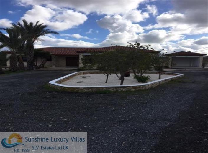 Image No.8-Maison / Villa de 4 chambres à vendre à Latsia