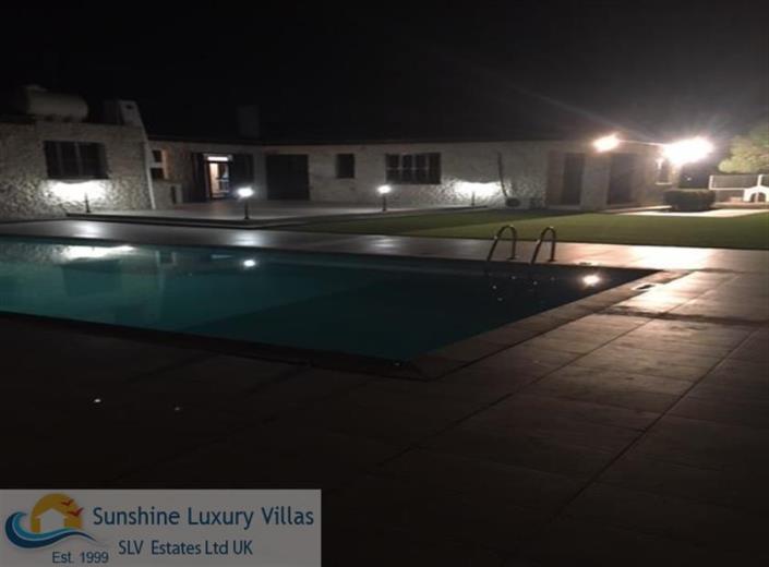 Image No.10-Maison / Villa de 4 chambres à vendre à Latsia