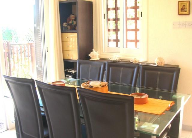 Image No.5-Villa / Détaché de 3 chambres à vendre à Kamares